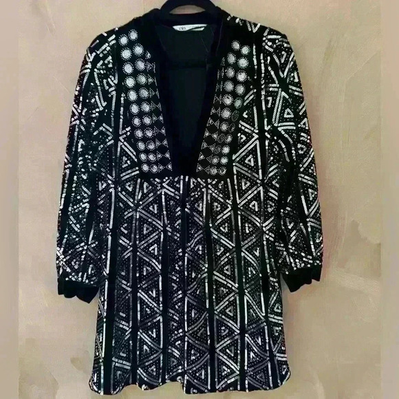 Sequined velvet dress size  Small - Picture 3 of 11